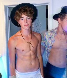 Summer boys funny gay porn selfies  5f551d8421c0a.jpg
