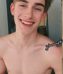Summer boys funny gay porn selfies  5f551dd787064.png