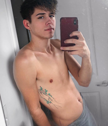 Summer boys funny gay porn selfies  5f551e074ead3.png