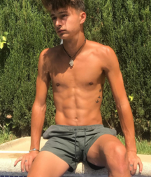 Summer boys funny gay porn selfies  5f551eccea88d.png