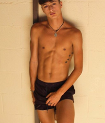 Summer boys funny gay porn selfies  5f551ecfd1365.png