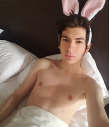 Summer boys funny gay porn selfies  5f551ef9e4d1e.png