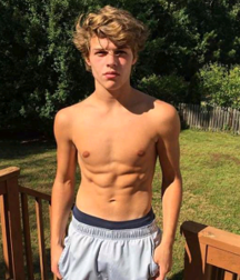 Sexy cute teens gay tube teen boys 5f60e9222b0c1.png