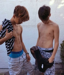 Wendesday's boys gay tube shirtless  5f61d15f2d935.jpg