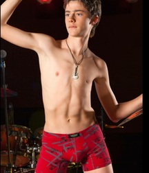 Wendesday's boys gay tube shirtless  5f61d164ea7e3.jpg