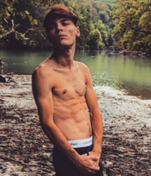 Un bon week-end en bonne compagnie 5f6634560f004.png