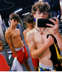 Un bon week-end en bonne compagnie 5f66350c847d7.png