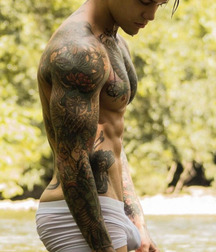 Uploaded by:MasculineyetARTistic 5db6e586f3605.jpg