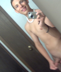 Hottie with a smoking body  5863d22a04de5.jpg
