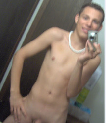 Dustin Hot Twink  5b81912988510.jpg