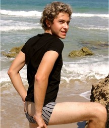 Joao's fun at the beach  5a9add5f7594c.jpg