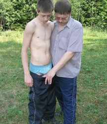 Old and young 5b9e93aabd02a.jpg
