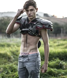 Twinks engaging in twink behavior  5bbbf2138b06d.jpg