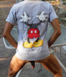 Me naked 5e164d08ae89f.jpg