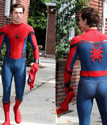 Super Heroes 5e942de5d96be.jpg