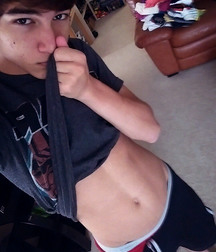 Boys0 5ab4c43b34918.jpg