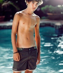 boys2 5ae3175f3a8f9.jpg