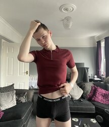 Shining Ember Selfie Boys Cam Porn 62a6121b94658.jpg