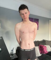 Shining Ember Selfie Boys Cam Porn 62a6122b91059.jpg