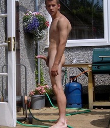 In the garden 56b1b66a92eb5.jpg