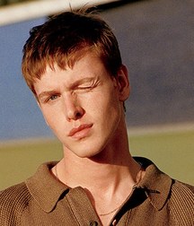 Harris Dickinson 5a194dc9cdedd.jpg