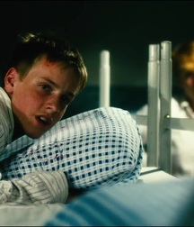 Louis Hofmann 5cf9830242b22.jpg