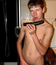 Boy Toy 56b61ce91207f.jpg