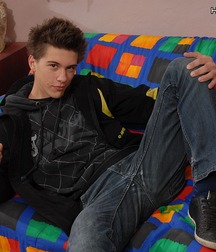 Sexy twink shows 56e155df5c540.jpg