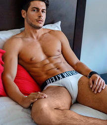 Beautiful Young Boys 5de5bb4f59e1e.jpg