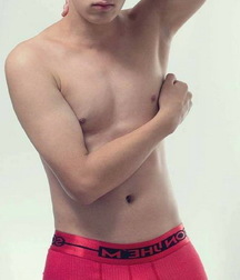 Beautiful Young Boys 5de5c4bd23f21.jpg