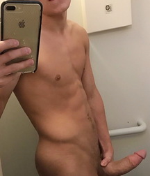 Absolutly Gorgious 5e175a6fe8c1a.jpg