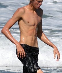 Boy of Summer 579219ce5c8fc.jpg