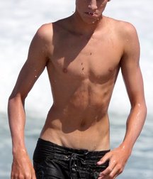 Boy of Summer 579219e6d8f77.jpg