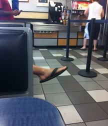 Feet 001 57771b339fa38.jpg