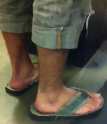 Feet 001 57771b4bd042e.jpg