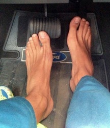 Feet 001 57771b52e202c.jpg