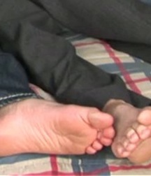 Feet 003 57771c939a4d0.jpg