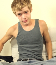 Good looking young guys 5c970410435c2.jpg