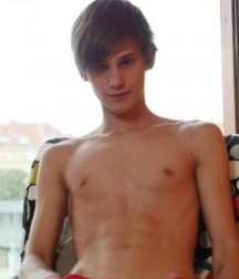 Good looking young guys 5c970426ce583.jpg