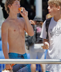 Oufti-Nsex24 570800af644bb.jpg