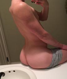 Oufti-Fesses20 572ce8fb84db0.jpg