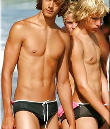 Oufti-Maillot-9 57337d763b3b2.jpg