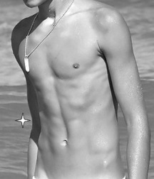 Oufti-Maillot-9 57337e21abd54.jpg