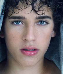 Oufti-Mignons-01dd 5925ddd9ec587.jpg