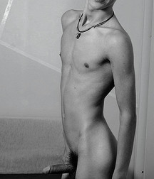 Uploaded by:ouftifan 5a528c72e9b5e.jpg