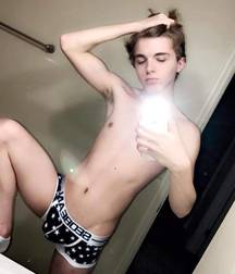 Oufti-Selfies 5a7e092575f23.jpg