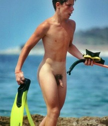 Oufti-Naturist02 5aac2e930cb41.jpg