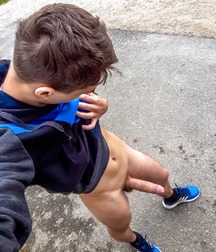 Oufti-Selfies 5af34dc9b7495.jpg