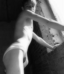Oufti-N&B-B&W 5b119d2f1d09c.jpg