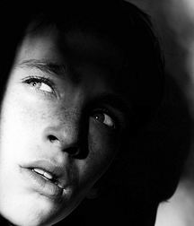 Oufti-N&B-B&W 5b33f90c4d8d1.jpg
